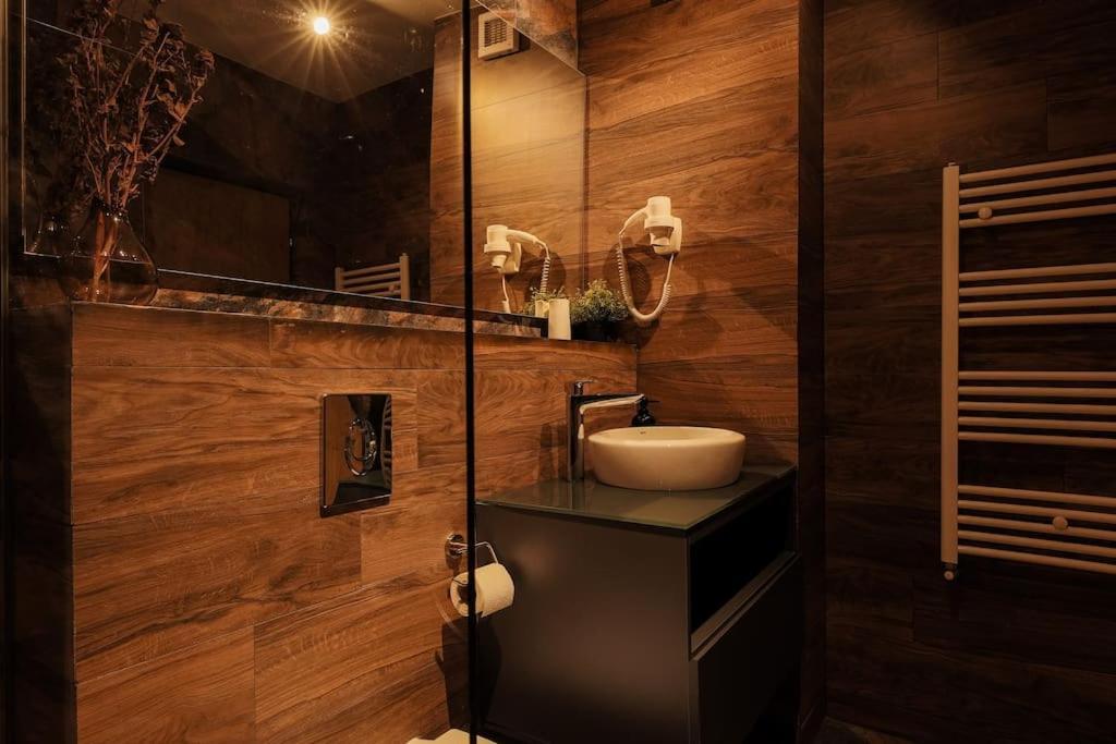 Nest Inn Magic Apartment Κλουζ-Ναπόκα Εξωτερικό φωτογραφία